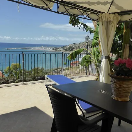 Del Mare Ligure Terme & Piscina A 37 Gradi Διαμέρισμα Santo Stefano al Mare