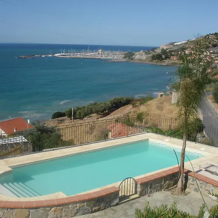 Del Mare Ligure Terme & Piscina A 37 Gradi