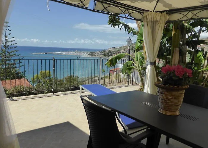 Del Mare Ligure Terme & Piscina A 37 Gradi Lägenhet Santo Stefano al Mare