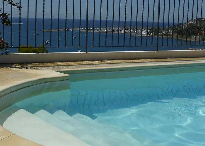 Del Mare Ligure Terme & Piscina A 37 Gradi Lägenhet