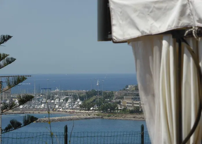 Del Mare Ligure Terme & Piscina A 37 Gradi * Santo Stefano al Mare