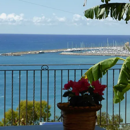 Апартаменты Del Mare Ligure Terme & Piscina A 37 Gradi *