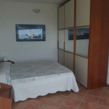 Апартаменты Del Mare Ligure Terme & Piscina A 37 Gradi *