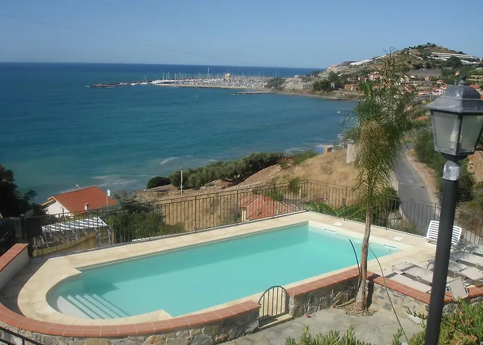 Del Mare Ligure Terme & Piscina A 37 Gradi