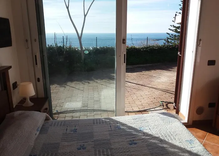 Del Mare Ligure Terme & Piscina A 37 Gradi Lejlighed Santo Stefano al Mare